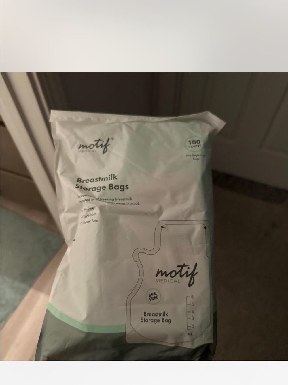 Motif Breastmilk Storage Bags - White and Mint Green